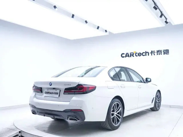 BMW 5 Series — Фото автомобиля 18
