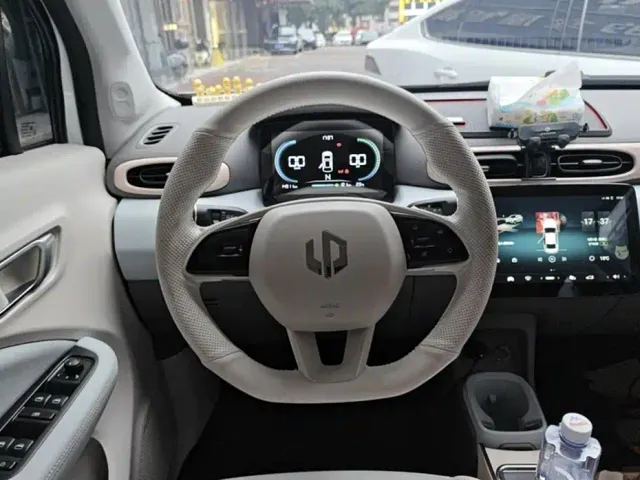 Leapmotor T03 — Фото автомобиля 14