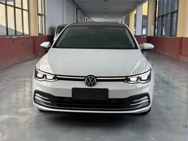 Volkswagen Golf — Фото автомобиля 2