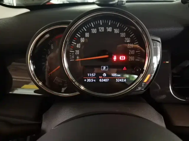 MINI Hatch — Фото автомобиля 11