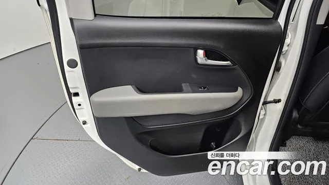 Kia RAY Новый Kia Ray Signature — Фото автомобиля 24