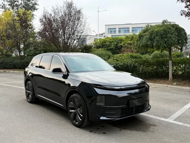 Li Auto L6 — Фото автомобиля 3