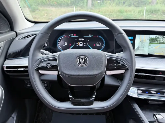 Changan Eado — Фото автомобиля 17