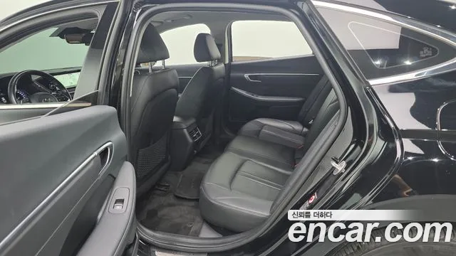 Hyundai Sonata — Фото автомобиля 11
