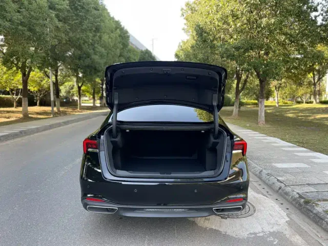 Buick LaCrosse — Фото автомобиля 15