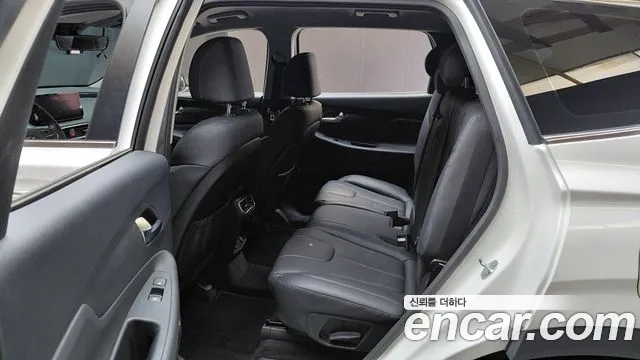 Hyundai Santa Fe Santa Fe (New) — Фото автомобиля 18