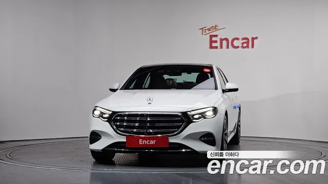 Mercedes-Benz E-Class E-класс W214 E300 4MATIC Exclusive — Фото автомобиля 3