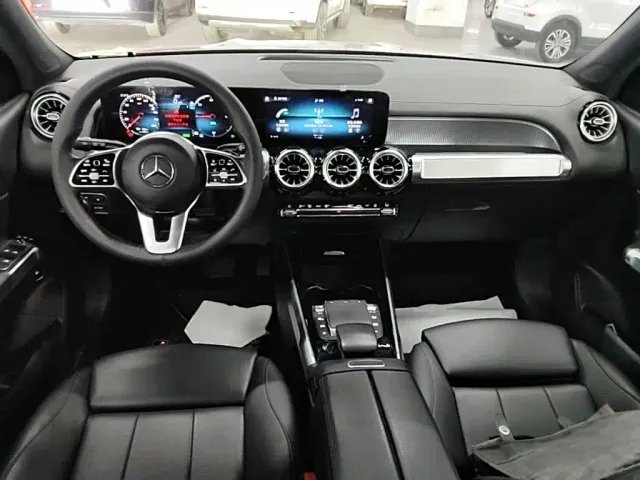 Mercedes-Benz EQB — Фото автомобиля 9
