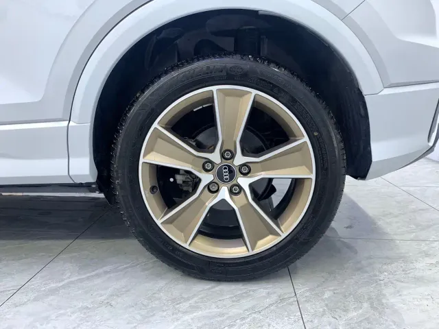 Audi Q2L — Фото автомобиля 15