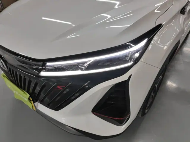 Changan CS75 Plus — Фото автомобиля 23