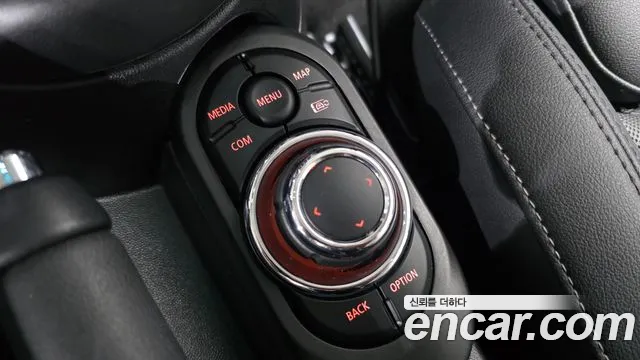 MINI Cooper — Фото автомобиля 24