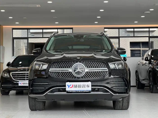 Mercedes-Benz GLE-Class — Фото автомобиля 2