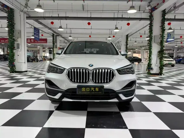 BMW X1 — Фото автомобиля 2
