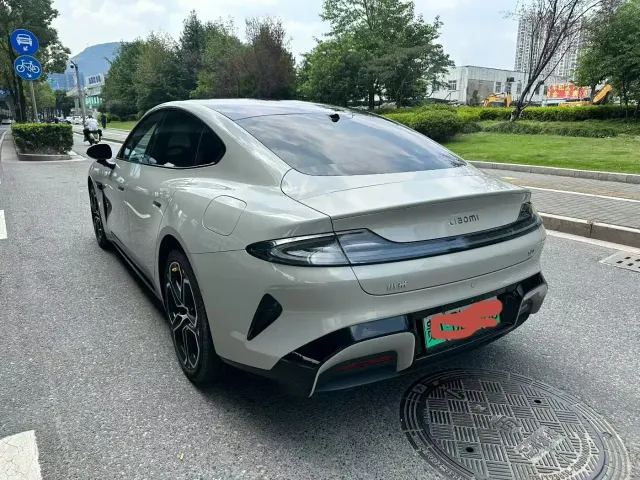 Xiaomi SU7 — Фото автомобиля 4