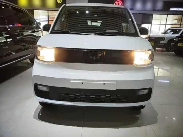 Wuling Hongguang Mini EV — Фото автомобиля 2