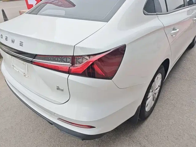Roewe i5 — Фото автомобиля 7