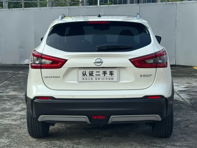 Nissan Qashqai — Фото автомобиля 10