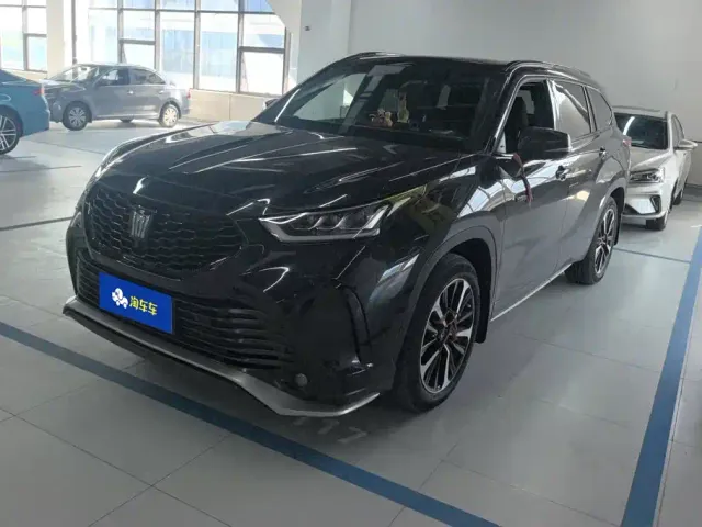 Фотография автомобиля — Toyota Crown Kluger