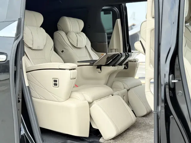 Toyota Vellfire — Фото автомобиля 7