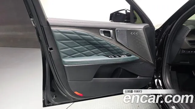 Kia K8 K8 Hybrid — Фото автомобиля 24