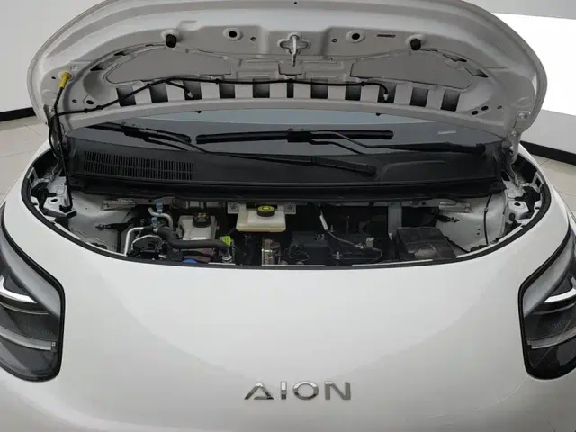 GAC Aion UT — Фото автомобиля 10