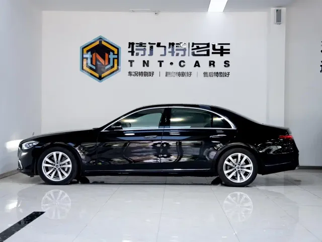 Mercedes-Benz S-Class — Фото автомобиля 2