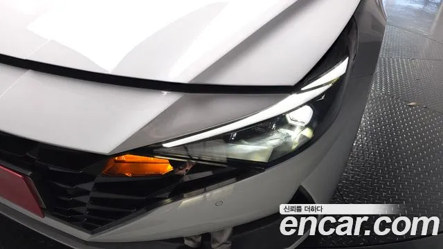 Hyundai AVANTE Avante (CN7) — Фото автомобиля 21