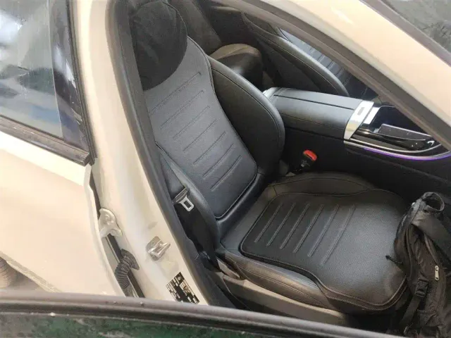 Mercedes-Benz C-Class — Фото автомобиля 24