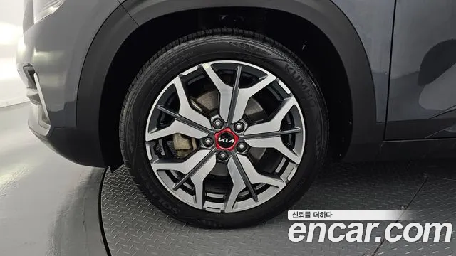Kia Seltos — Фото автомобиля 5