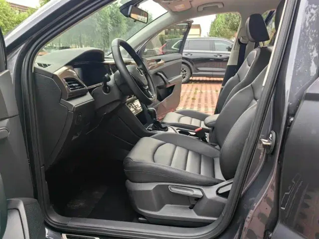 Volkswagen Tharu — Фото автомобиля 5