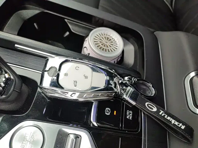 GAC Trumpchi GS8 — Фото автомобиля 8