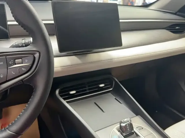 BYD Hai Bao 05 DM-i 2025 DM-i Smart Drive Edition 55KM Luxury — Фото автомобиля 7