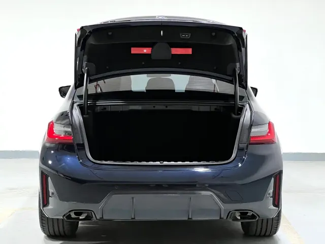 BMW 3 Series — Фото автомобиля 7