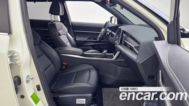 KG_Mobility_Ssangyong Torres Torres Бензин 1.5 2WD — Фото автомобиля 11