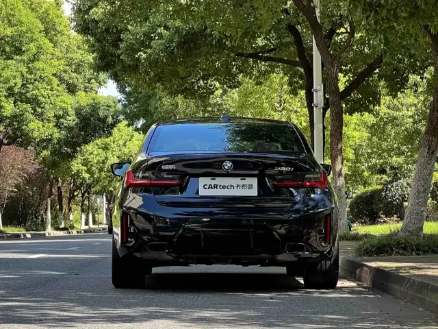 BMW 3 Series — Фото автомобиля 4