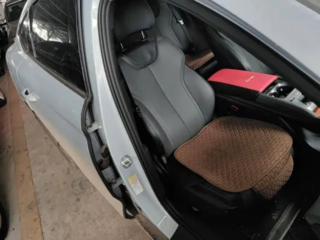 BYD Qin L — Фото автомобиля 24