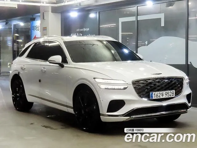Фотография автомобиля — Genesis GV70 2.5T Бензин 2WD