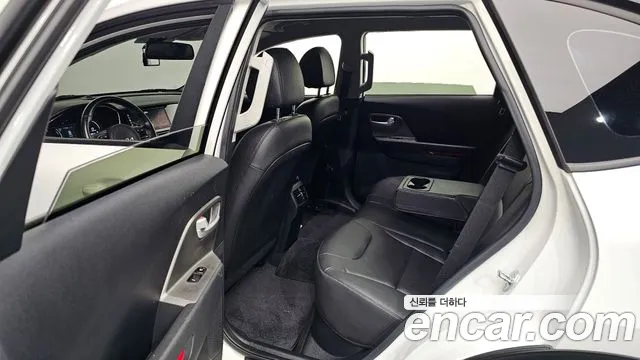Kia Niro Niro Plus Air — Фото автомобиля 12