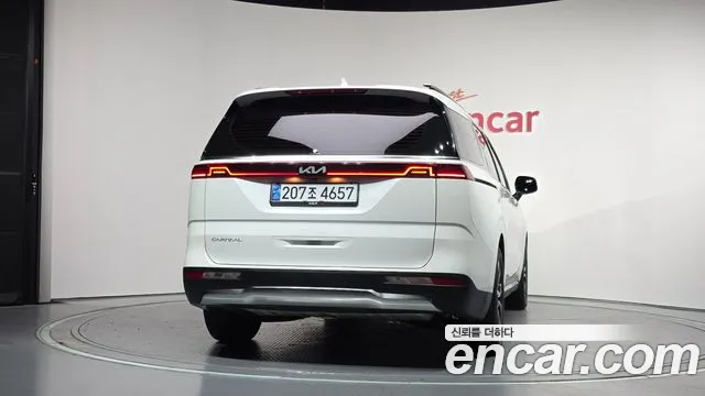 Kia Canival Carnival 4 поколение Бензин 9 мест Signature — Фото автомобиля 4