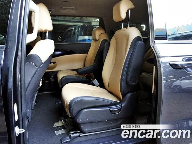 Kia Carnival 4th Gen — Фото автомобиля 6