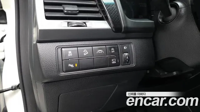 KG_Mobility_Ssangyong Rexton — Фото автомобиля 12