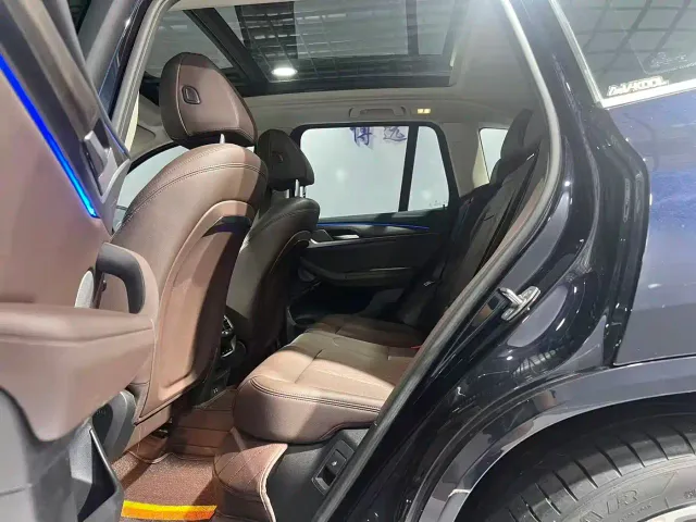 BMW X3 — Фото автомобиля 9