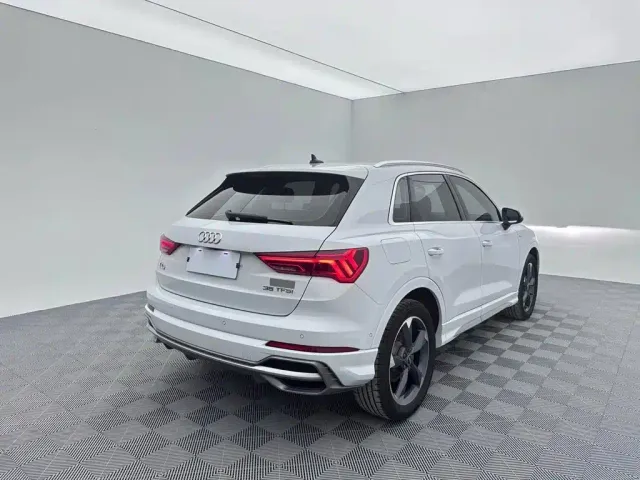Audi Q3 — Фото автомобиля 6