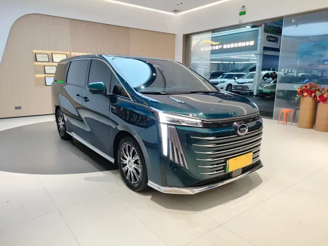 GAC Trumpchi E9 — Фото автомобиля 2