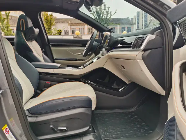 BYD Song PLUS — Фото автомобиля 10