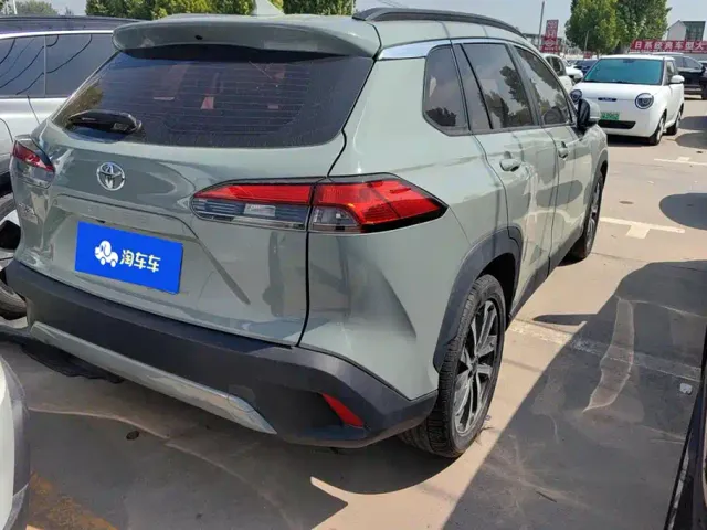 Toyota Corolla Cross — Фото автомобиля 3
