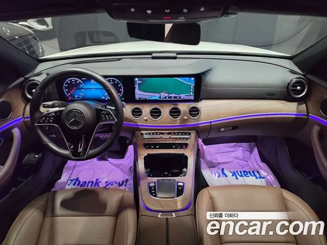 Mercedes-Benz E-Class — Фото автомобиля 7