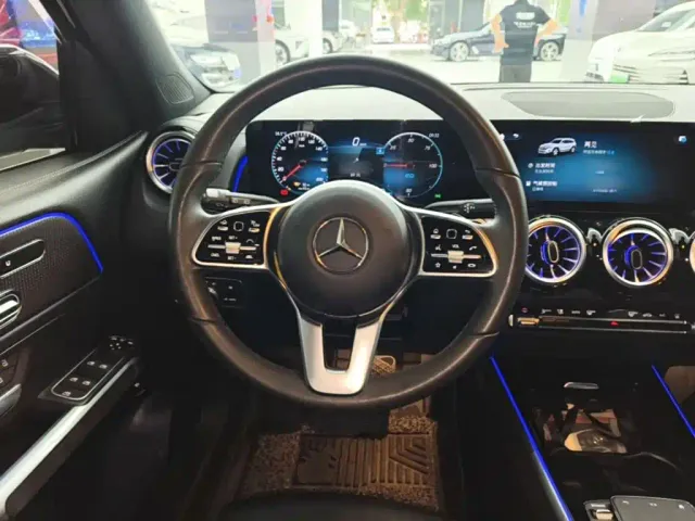 Mercedes-Benz EQB — Фото автомобиля 6
