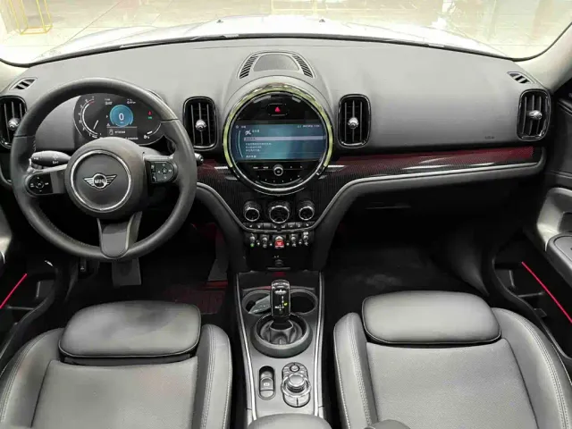 MINI Countryman — Фото автомобиля 7