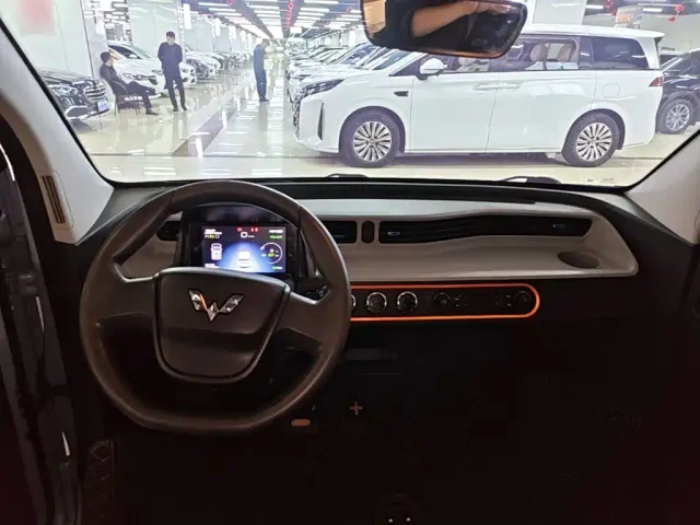 Wuling Hongguang Mini EV — Фото автомобиля 9